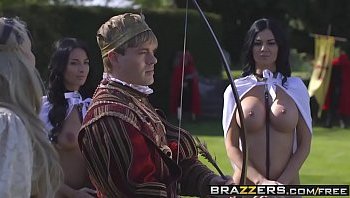 xxx brazzer big boob