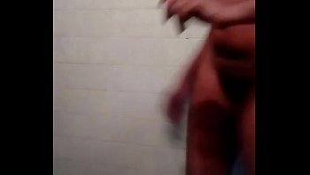 cleaning son i bath